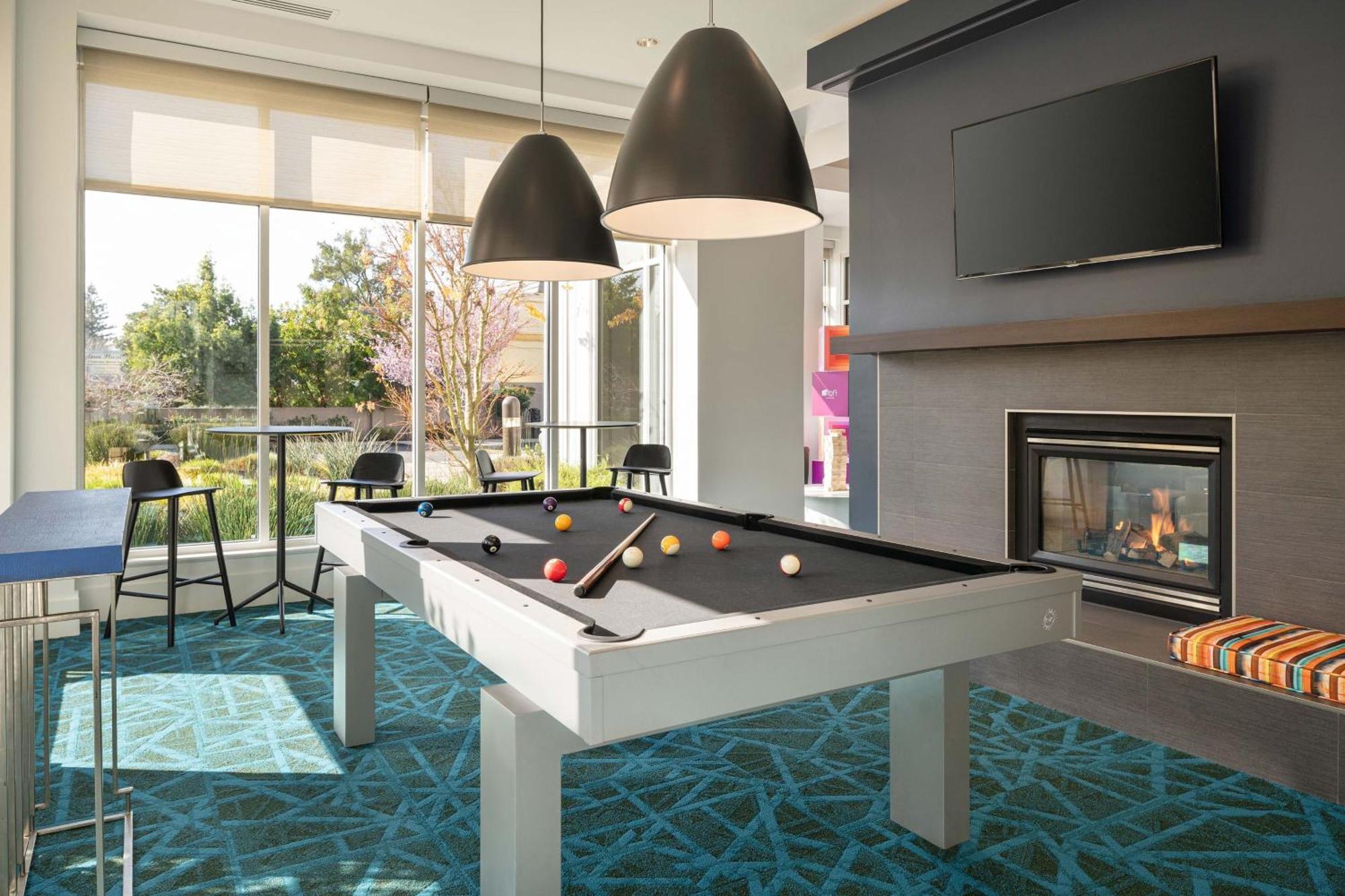 Aloft Mountain View Hotel Екстериор снимка